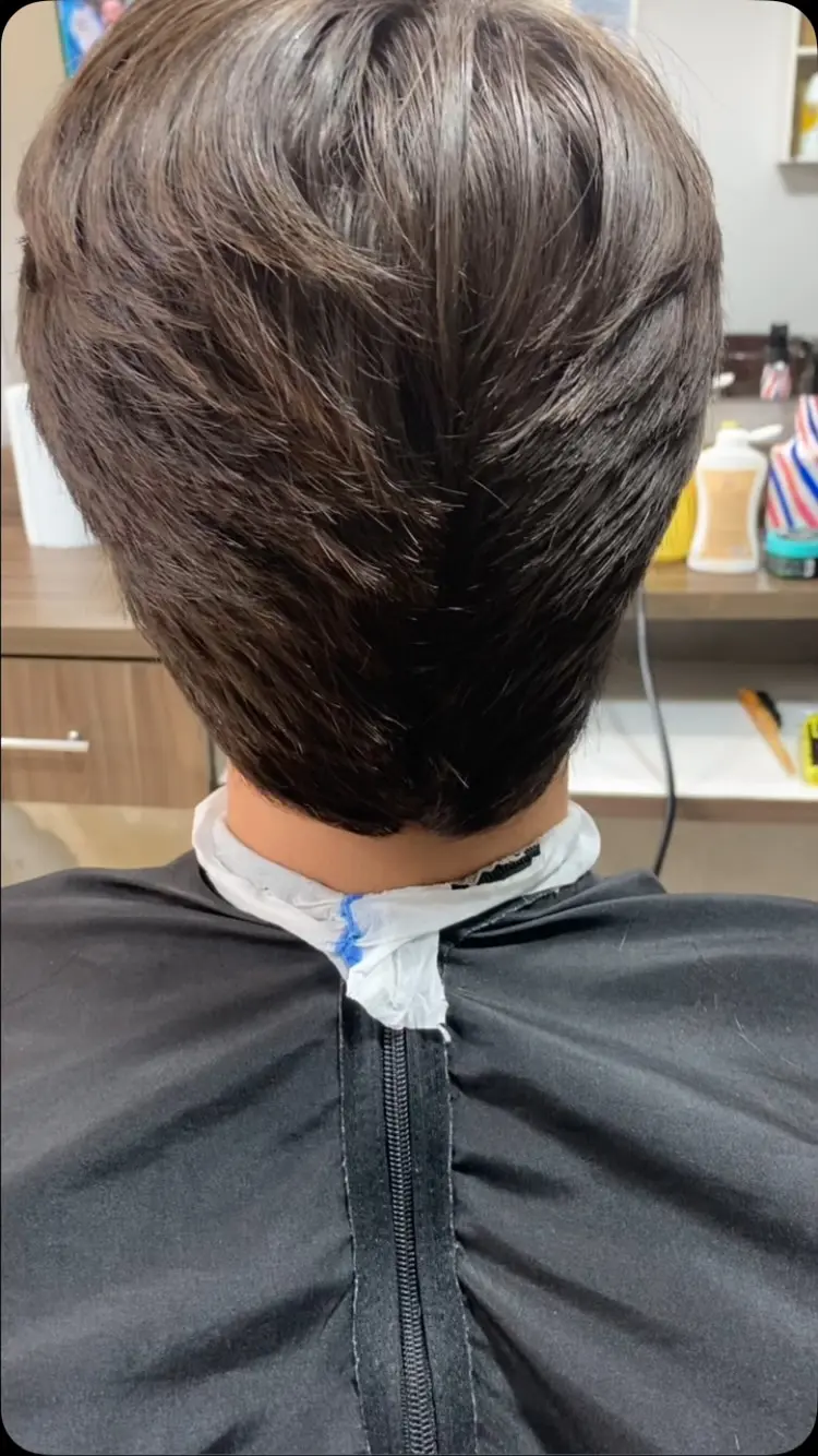 Acabamento posterior de corte registrado pelo Vavá Barber Club